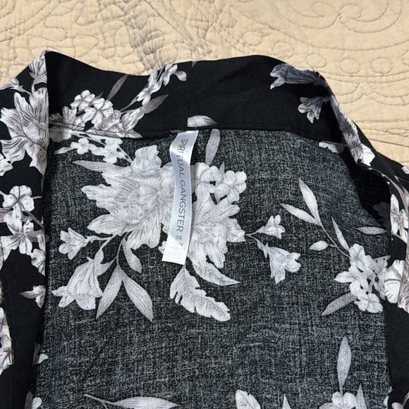 Spiritual Gangster OS Floral Print‎ Tie Kimono - Picture 8 of 11